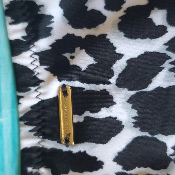 Victoria's Secret 2pc. Bikini swimsuit size XL - Picture 5 of 7